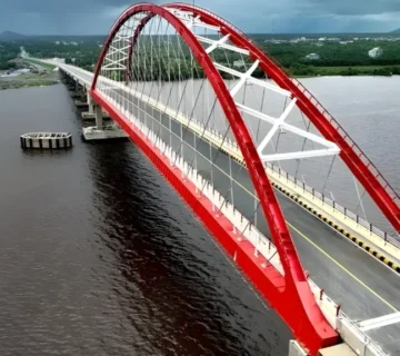 Jembatan Pelengkung Sambas